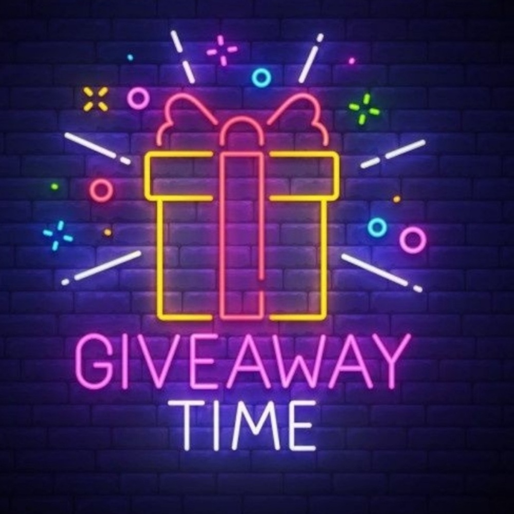 Enter The Giveaway from @Teresalynnposh